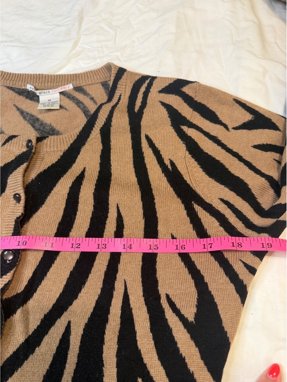 Evelyn Grace Cashmere 100% Cashmere Cardigan Tan and Black Zebra Pattern - Picture 4 of 6